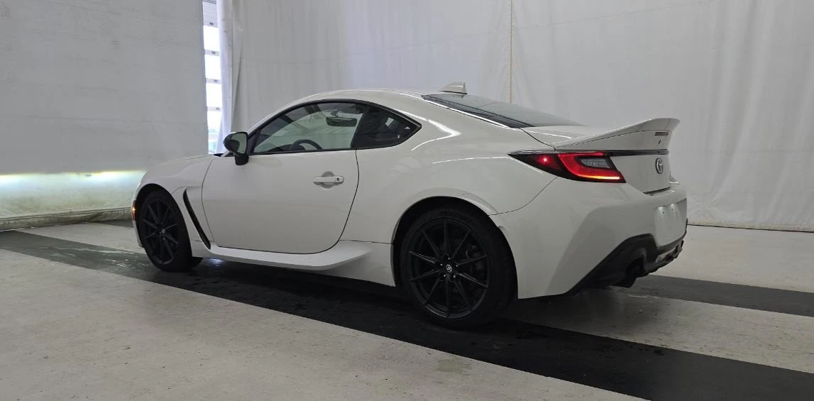 2023 Toyota GR86 2nd Gen - Image 4 of 23