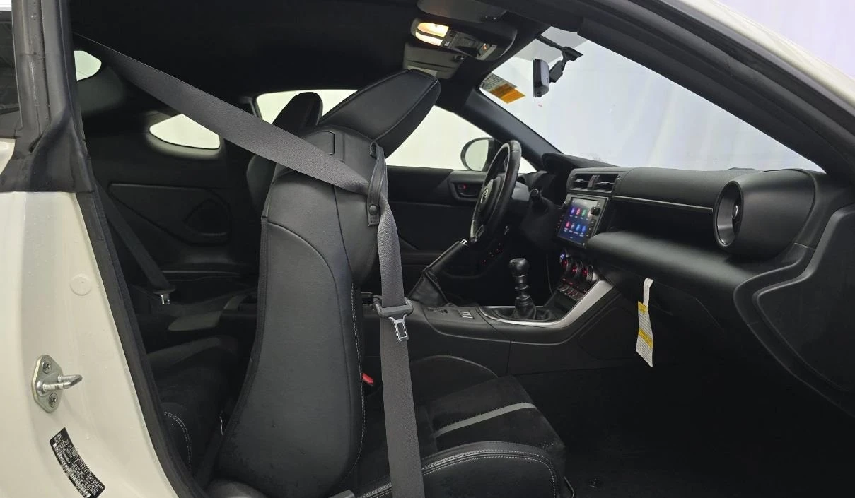 2023 Toyota GR86 2nd Gen - Image 7 of 23