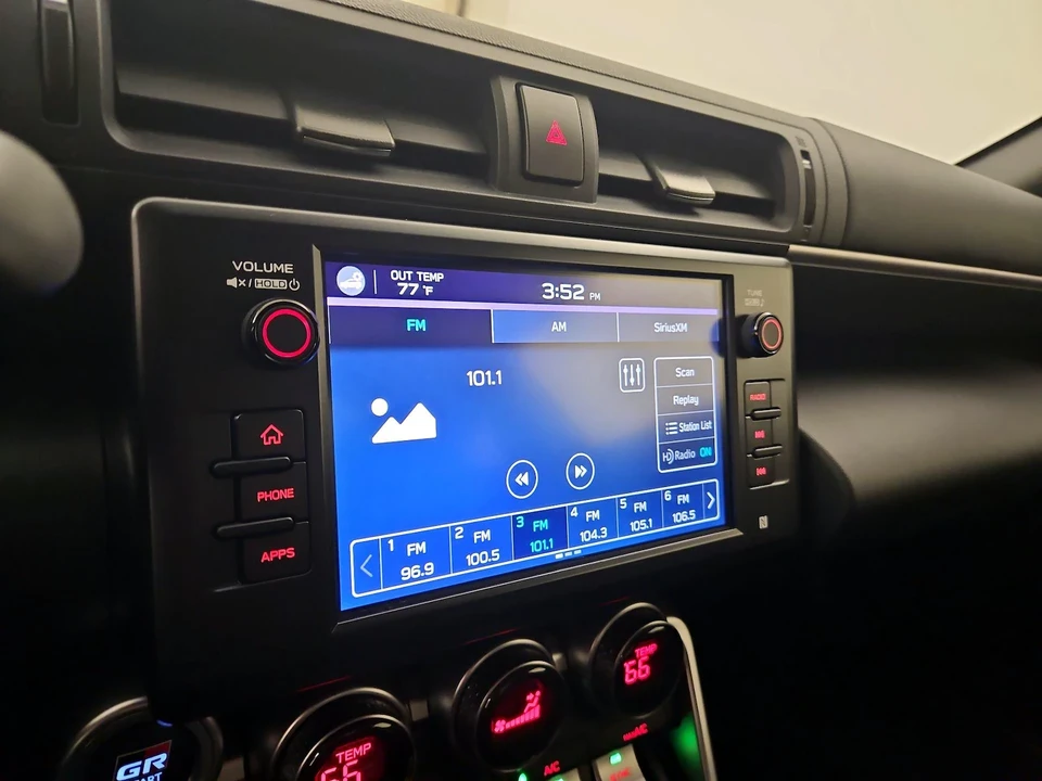 2023 Toyota GR86 2nd Gen - Image 16 of 24