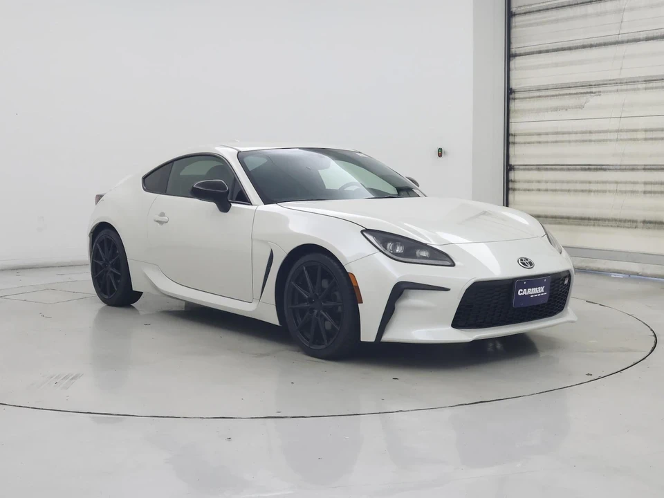 2023 Toyota GR86 2nd Gen - Image 2 of 24