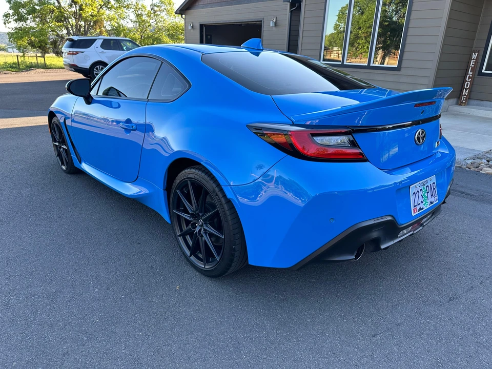 2023 Toyota GR86 2nd Gen - Image 10 of 31