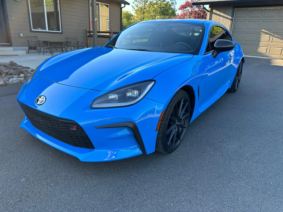 2023 Toyota GR86 2nd Gen - Image 7 of 31