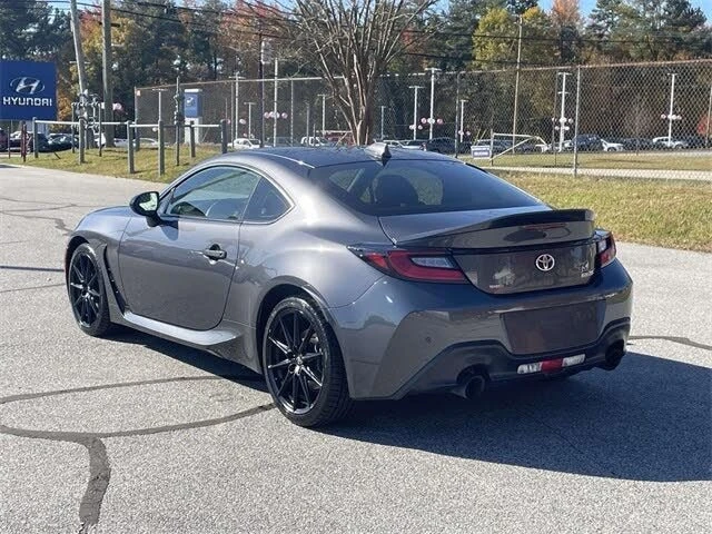 2023 Toyota GR86 2nd Gen - Image 5 of 6