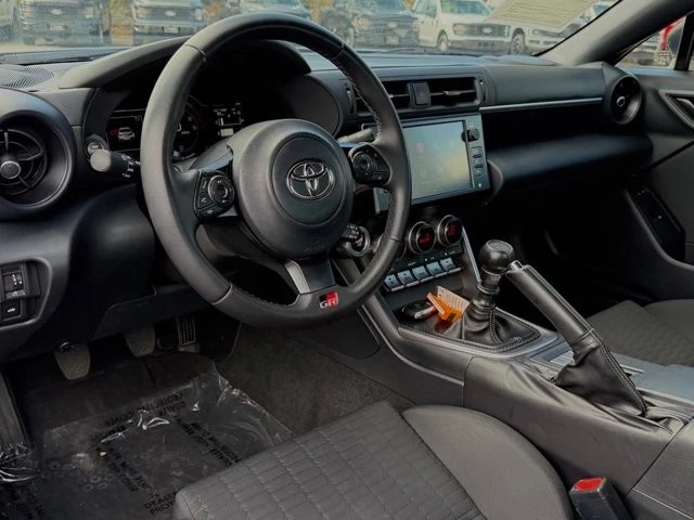 2023 Toyota GR86 2nd Gen - Image 26 of 30