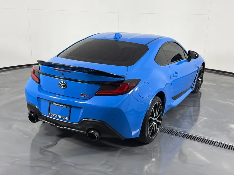 2023 Toyota GR86 2nd Gen - Image 5 of 23