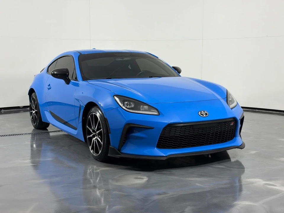 2023 Toyota GR86 2nd Gen - Image 3 of 23