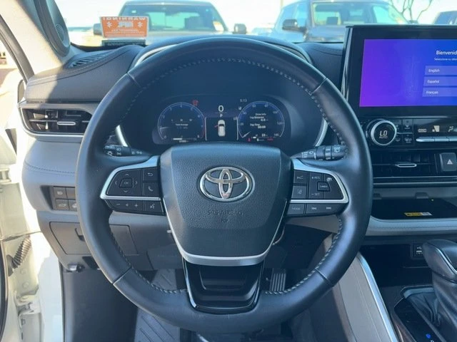 2023 Toyota Highlander - Image 20 of 20