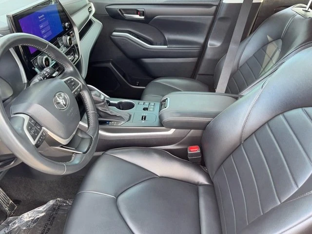 2023 Toyota Highlander - Image 20 of 20
