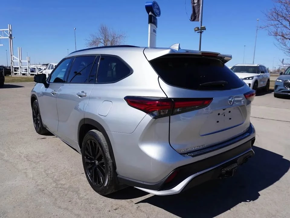 2023 Toyota Highlander - Image 4 of 17