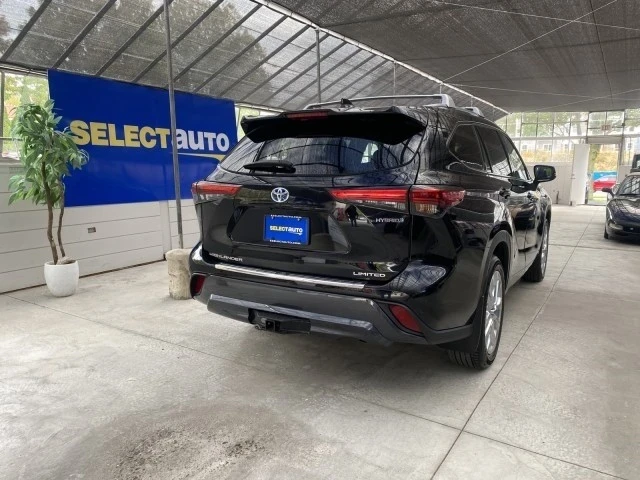 2023 Toyota Highlander - Image 6 of 12