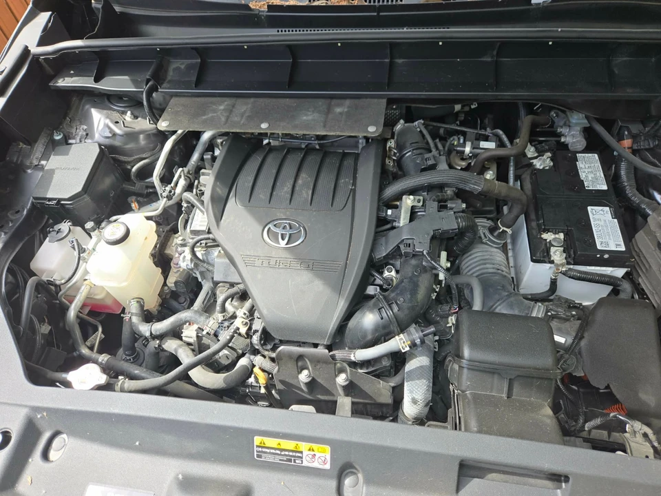 2023 Toyota Highlander - Image 7 of 21