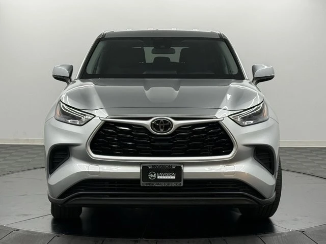 2023 Toyota Highlander - Image 3 of 12
