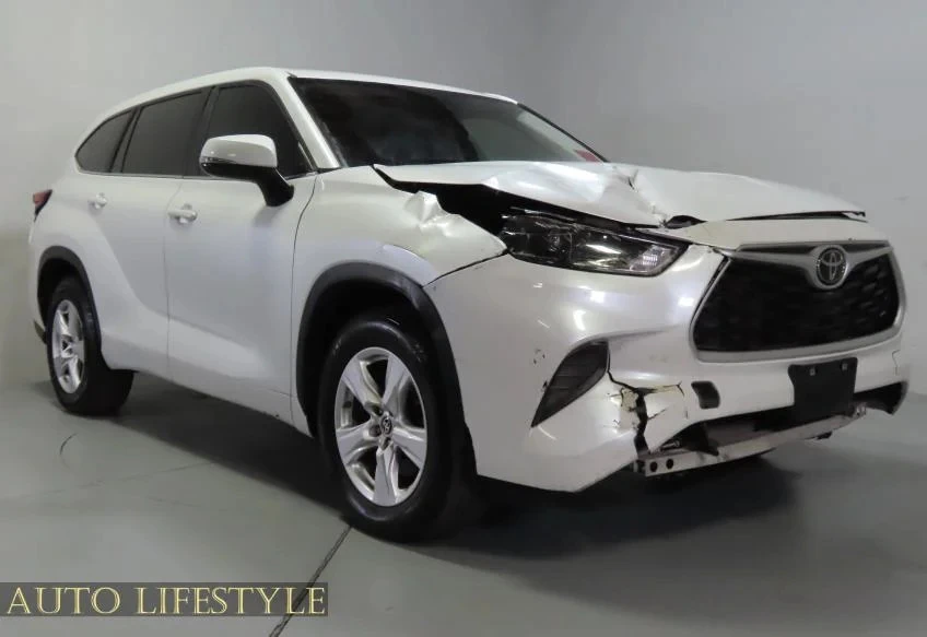 2023 Toyota Highlander - Image 4 of 21
