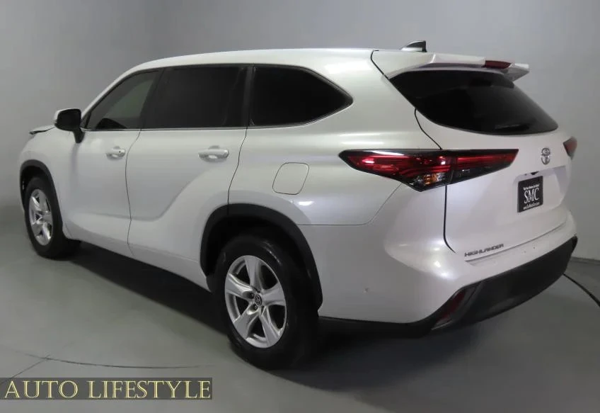 2023 Toyota Highlander - Image 6 of 21