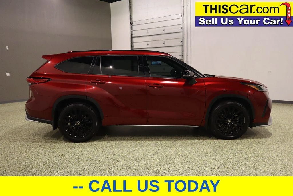 2023 Toyota Highlander - Image 10 of 21