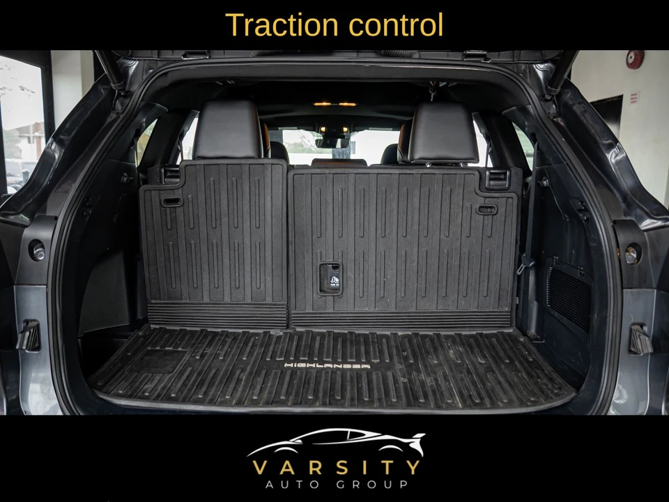 2023 Toyota Highlander - Image 16 of 21