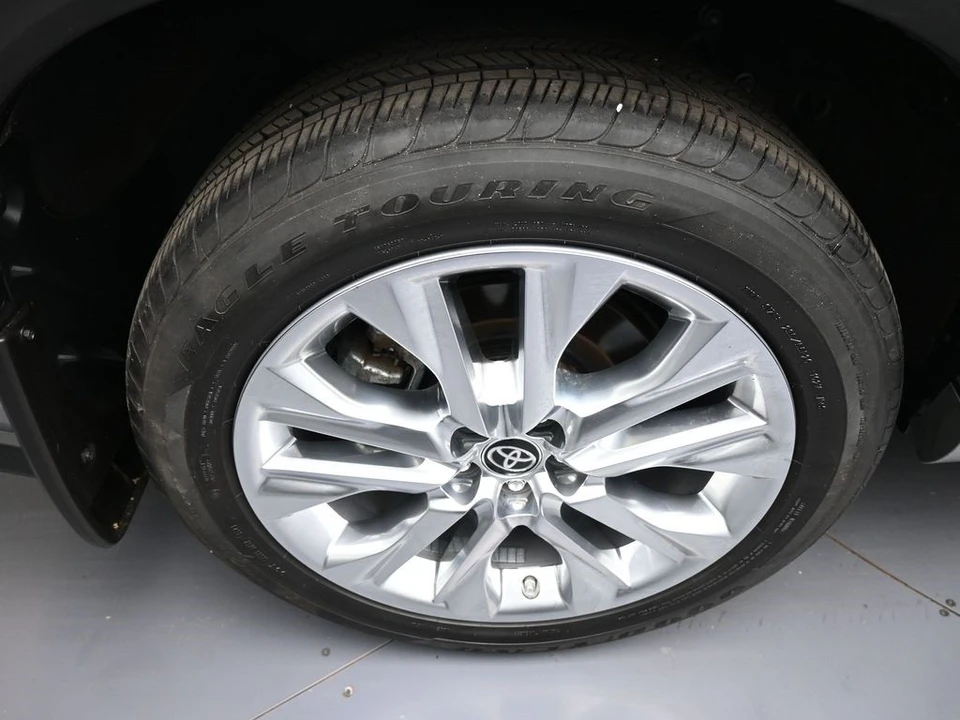 2023 Toyota Highlander - Image 12 of 12
