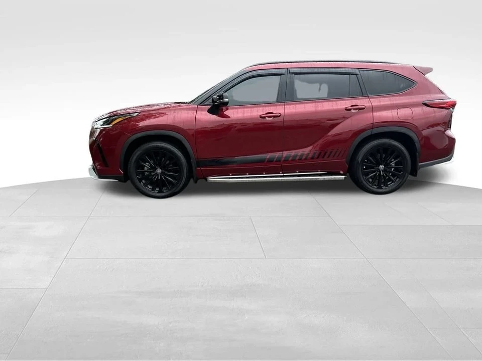 2023 Toyota Highlander - Image 3 of 12