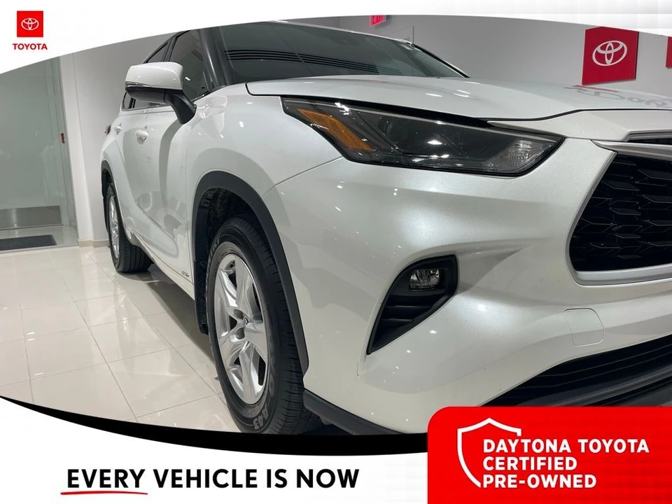 2023 Toyota Highlander - Image 2 of 12
