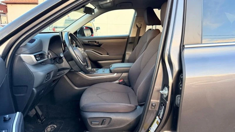 2023 Toyota Highlander - Image 12 of 12