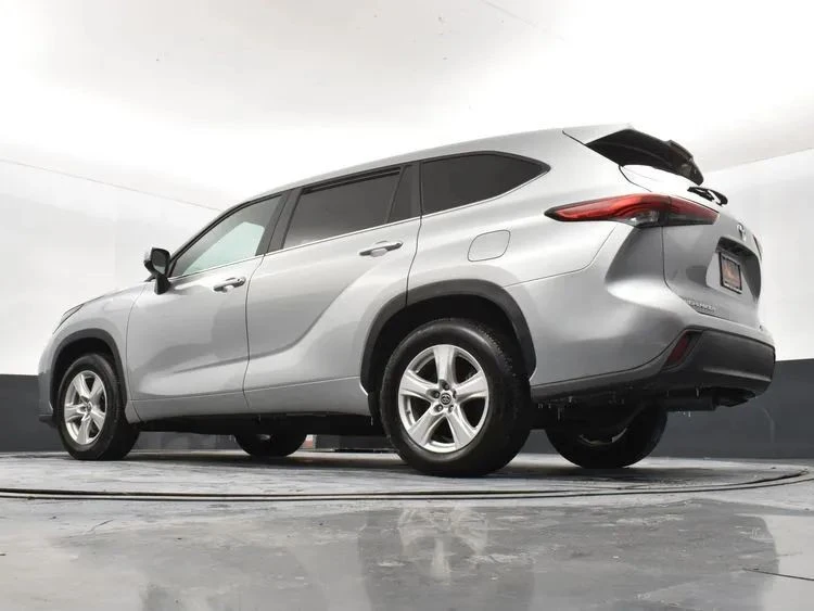 2023 Toyota Highlander - Image 12 of 12
