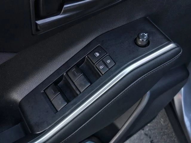 2023 Toyota Highlander - Image 10 of 12