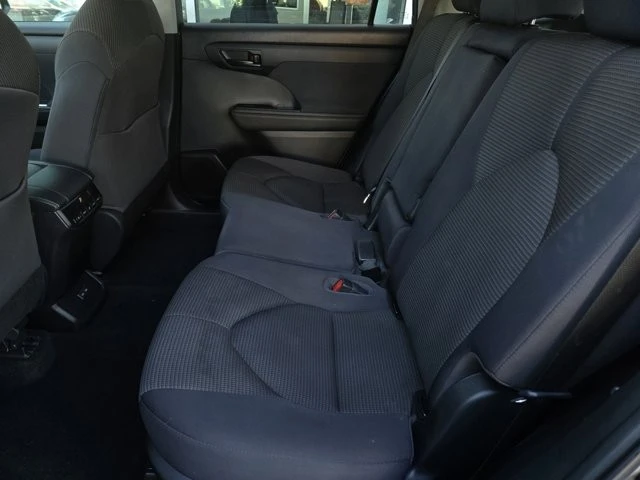 2023 Toyota Highlander - Image 11 of 12