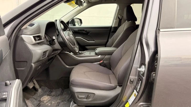 2023 Toyota Highlander - Image 12 of 12