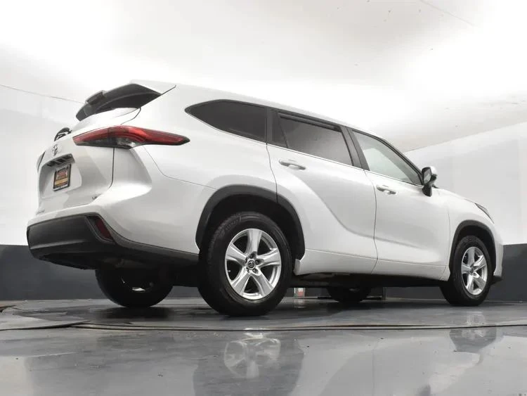 2023 Toyota Highlander - Image 12 of 12