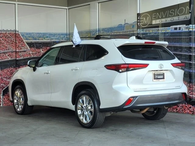 2023 Toyota Highlander - Image 6 of 12