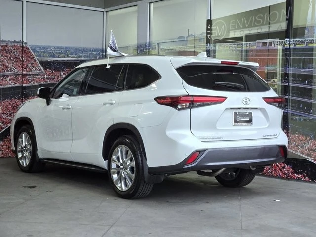 2023 Toyota Highlander - Image 6 of 12