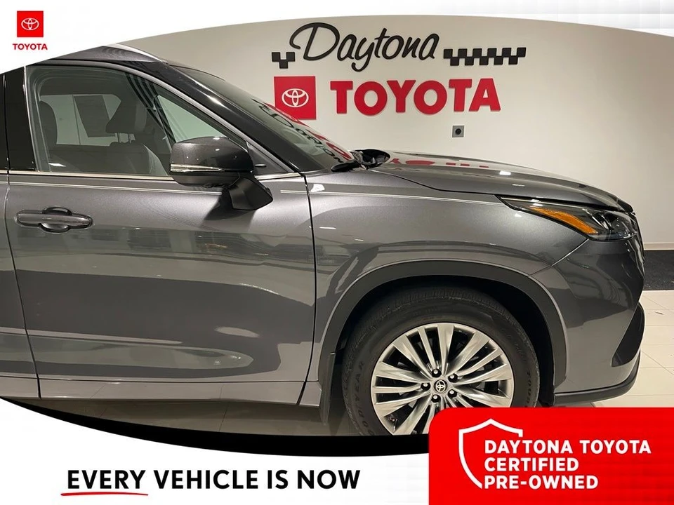 2023 Toyota Highlander - Image 5 of 10