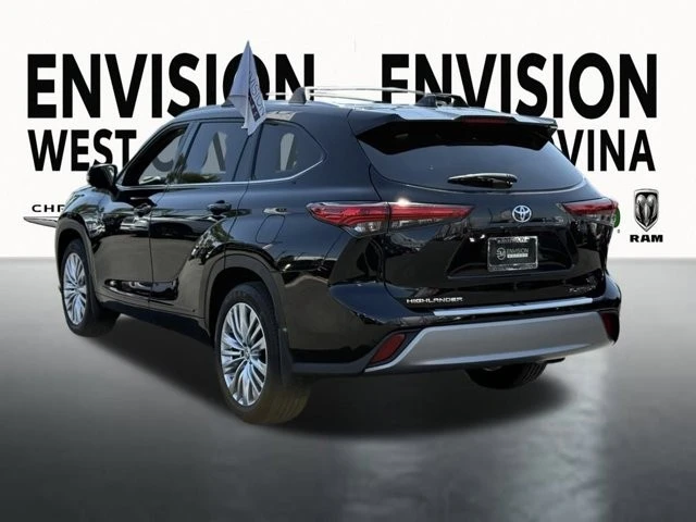2023 Toyota Highlander - Image 6 of 12