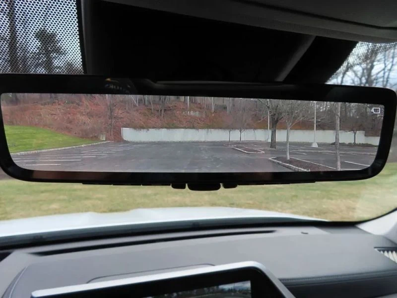 2023 Toyota Highlander - Image 9 of 12