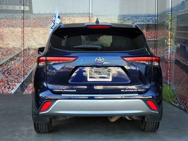 2023 Toyota Highlander - Image 6 of 12