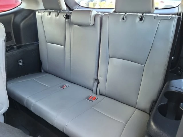 2023 Toyota Highlander - Image 11 of 12