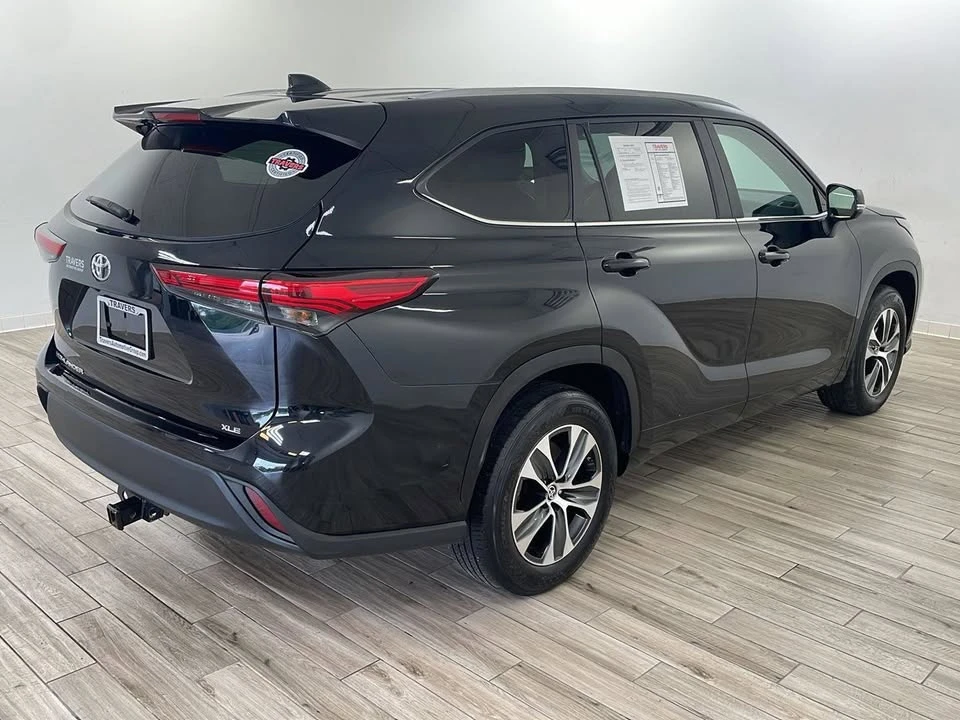 2023 Toyota Highlander - Image 3 of 16
