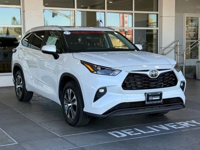 2023 Toyota Highlander - Image 6 of 12