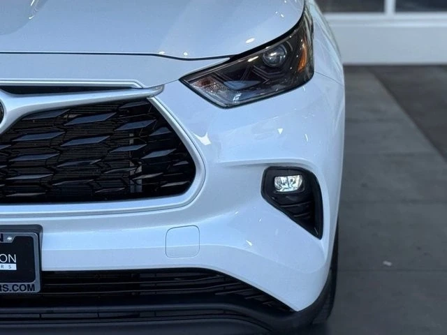 2023 Toyota Highlander - Image 5 of 12