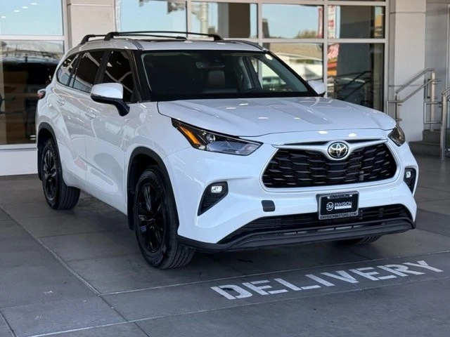 2023 Toyota Highlander - Image 6 of 12