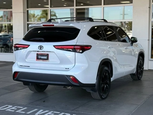 2023 Toyota Highlander - Image 12 of 12