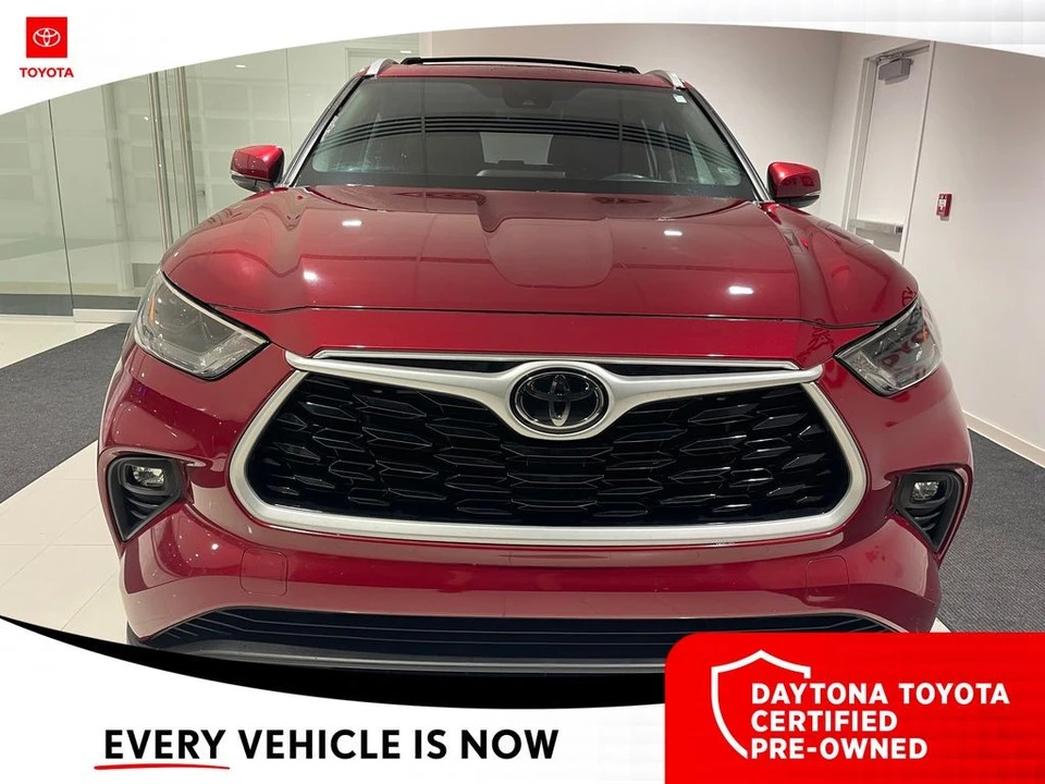 2023 Toyota Highlander - Image 3 of 12