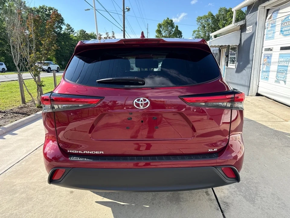 2023 Toyota Highlander - Image 3 of 21