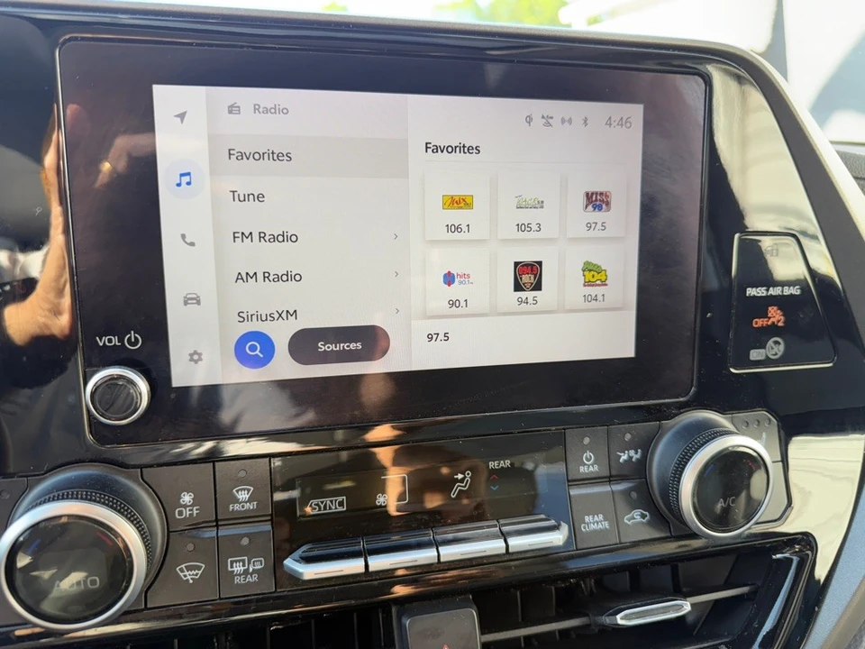 2023 Toyota Highlander - Image 21 of 21