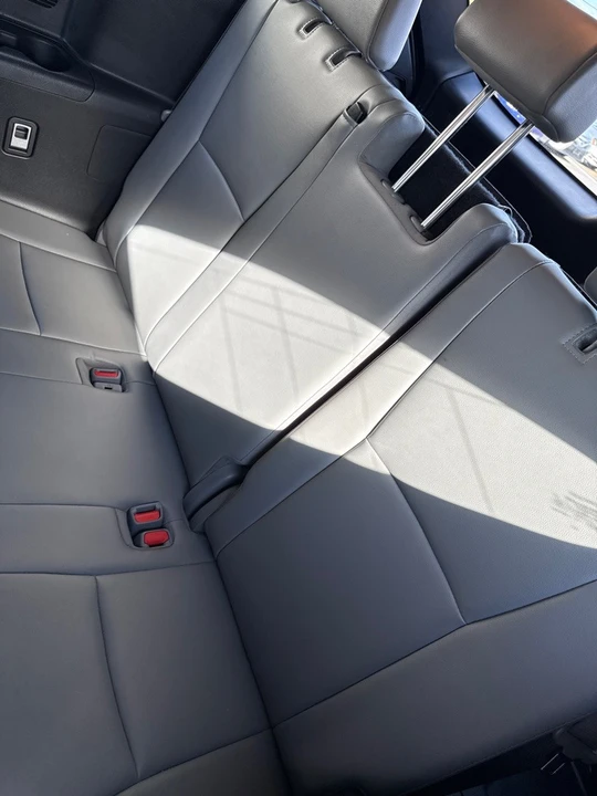 2023 Toyota Highlander - Image 12 of 21