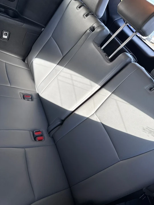 2023 Toyota Highlander - Image 12 of 21