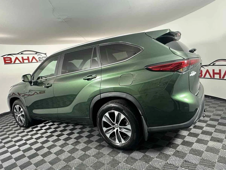 2023 Toyota Highlander - Image 6 of 21