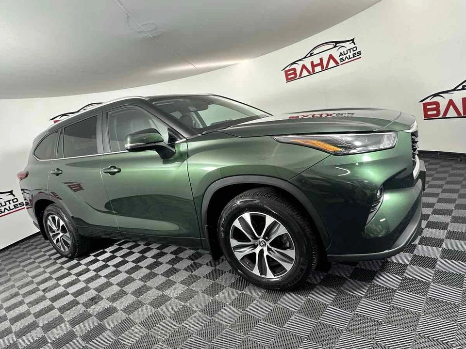 2023 Toyota Highlander - Image 12 of 21