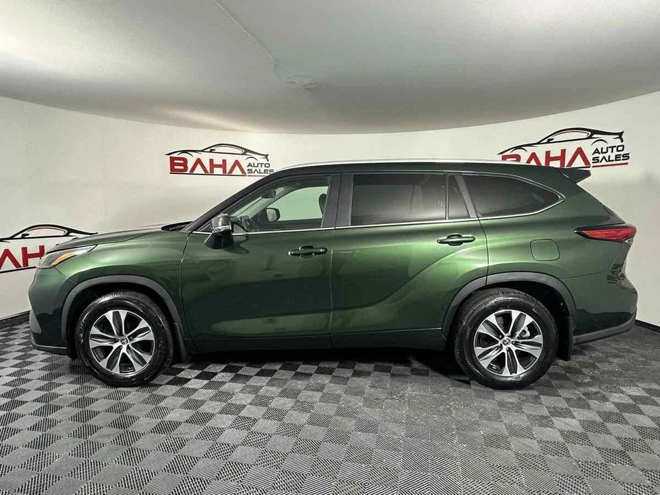 2023 Toyota Highlander - Image 4 of 21