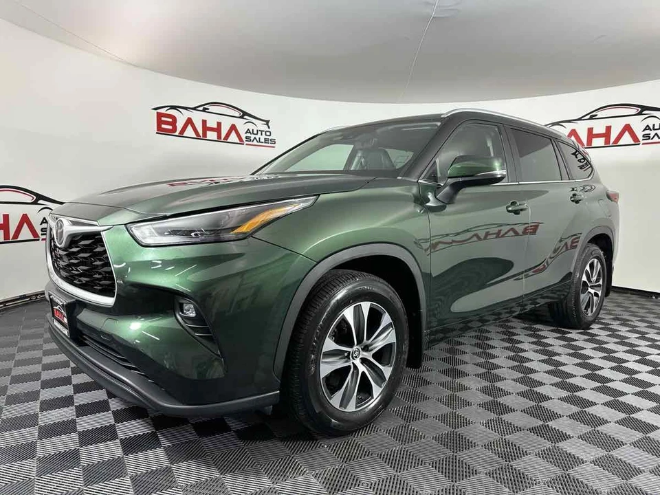 2023 Toyota Highlander - Image 2 of 21